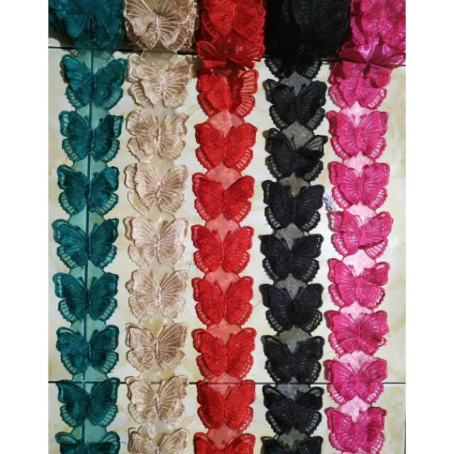 Renda bordir kupu kupu