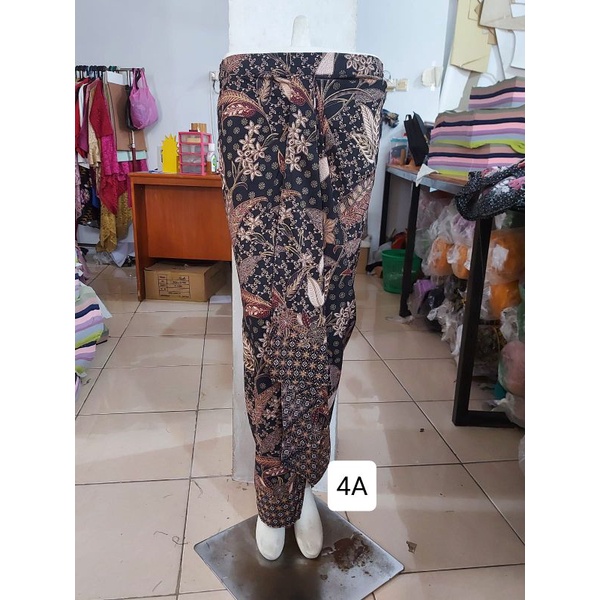 (2/3) Rok batik FOIL EMAS pinggang karet. Langsung pakai. Termurah produksi sendiri. KeroncongBusana-4A