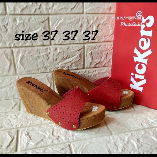 Sandal Wedges Kickers