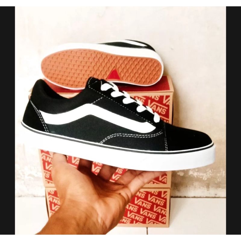 SEPATU V4N5 CACING/SNEAKERS TERBARU/SEPATU CASUAL MODEL BARU/SEPATU FORMAL TERLARIS/SNEAKERS V4NS OLDSKOOL/SEPATU PRIA/SEPATU WANITA/SEPATU SNEAKERS V4NS OKDSKOOL CACING/SEPATU TERBARU TREND MASA KINI/V4NS CACING/SEPATU SEKOLAH/SEPATU V4ns cacing oldskol