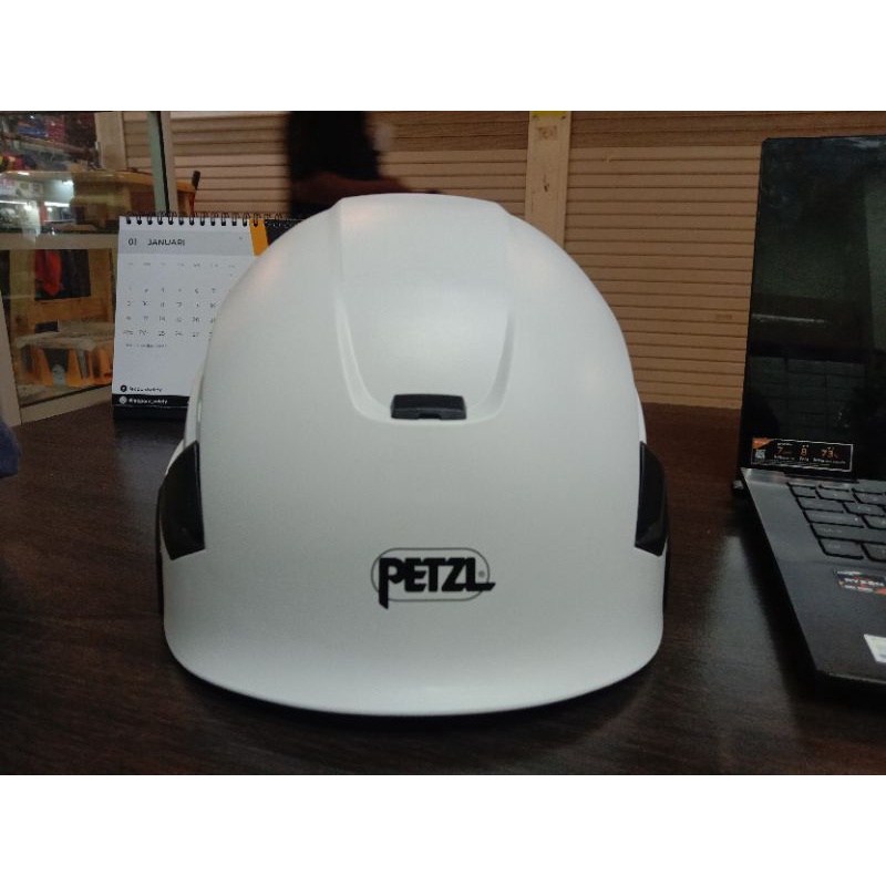Helm Petzl Vertex Vent / Vertex Vent / HELM SAFETY PETZL - PUTIH