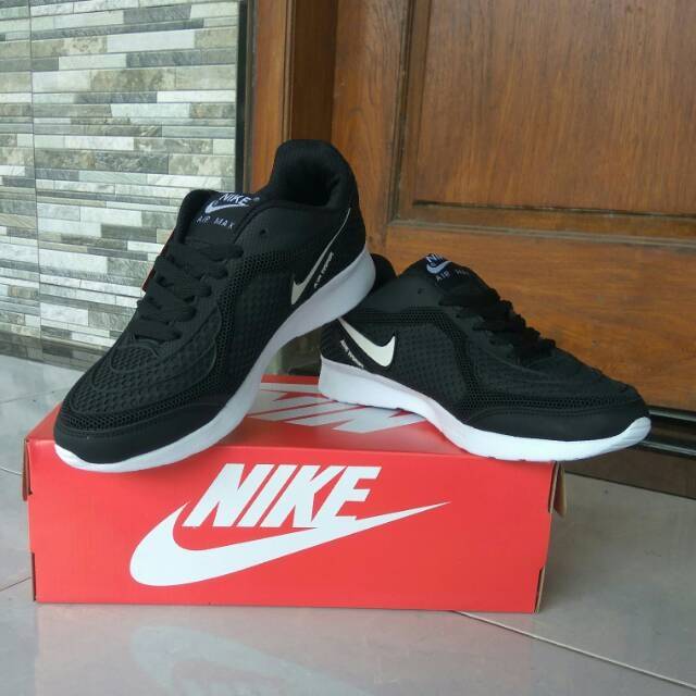 Sepatu Nike Airmax Hitam Putih Sekolah Kuliah Murah Running Jogging Sneakers Casual