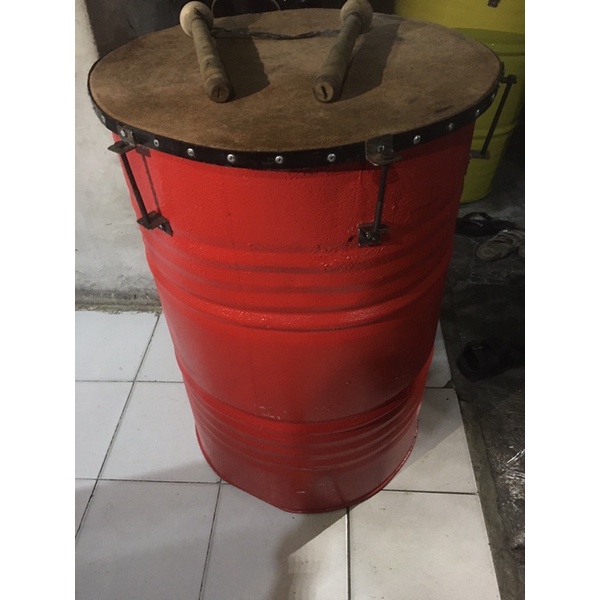 Bedug kulit sapi ukuran drum besar