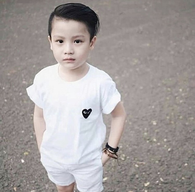 Kaos Anak Kaos Pasangan Kaos Keluarga Kaos Couple Gambar Hati / HB TEE