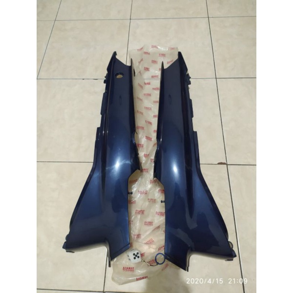 cover body belakang f1z fiz se crypton force1 biru tua original nos