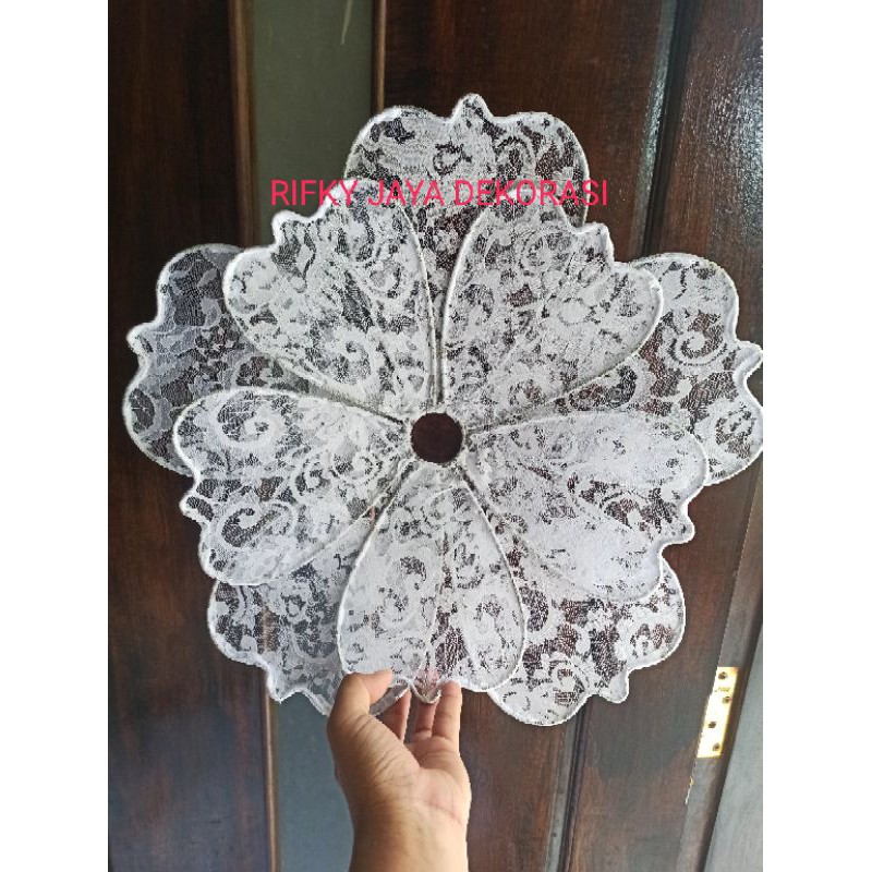 KAP LAMPU BUNGA DEKORASI MODEL TERATAI BAHAN KAIN BROKAT