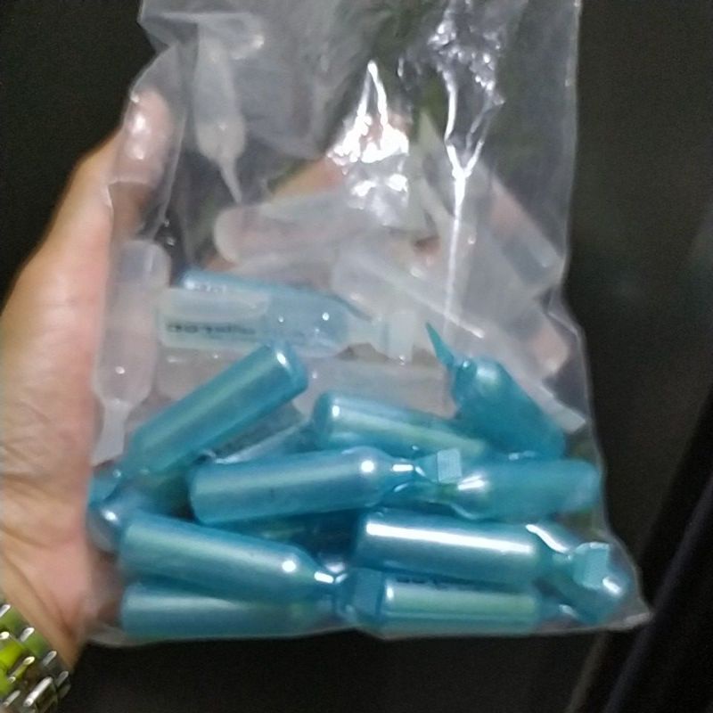 Serum Wajah Biru Putih