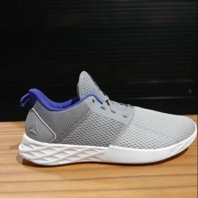 Sepatu Running Reebok Astroride Strike ORIGINAL
