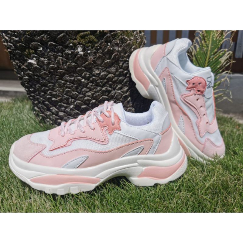 Sneakers Wanita Import Tipe 1355