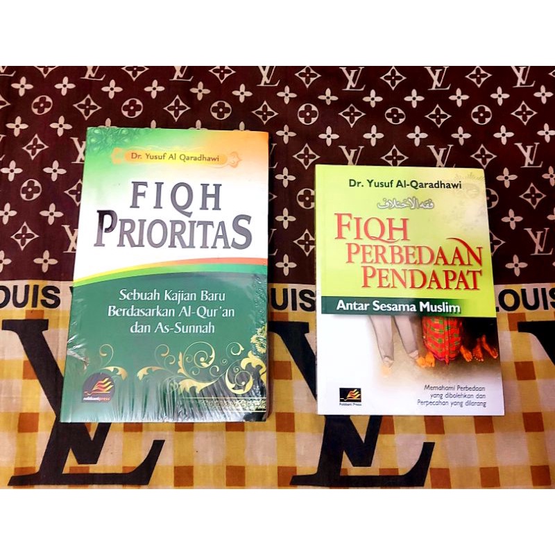 Buku Fikih - Fiqh prioritas dan fiqih perbedaan pendapat by yusuf Al qaradhawi