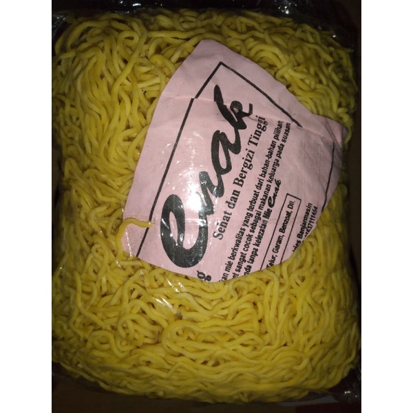 

Mie Kuning Mentah Merk Enak Khas Banjarmasin