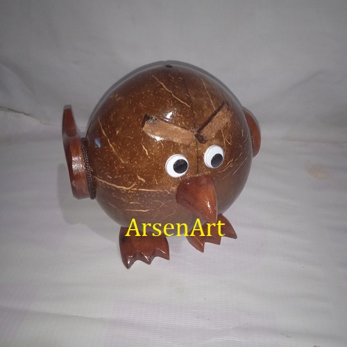 Hiasan Ruangan dan Celengan dari Batok / Cangkang Kelapa Model Angry Bird