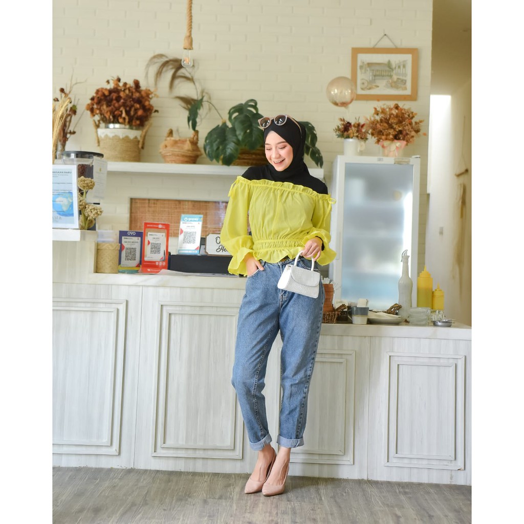 Willy top blouse / atasan blus wanita