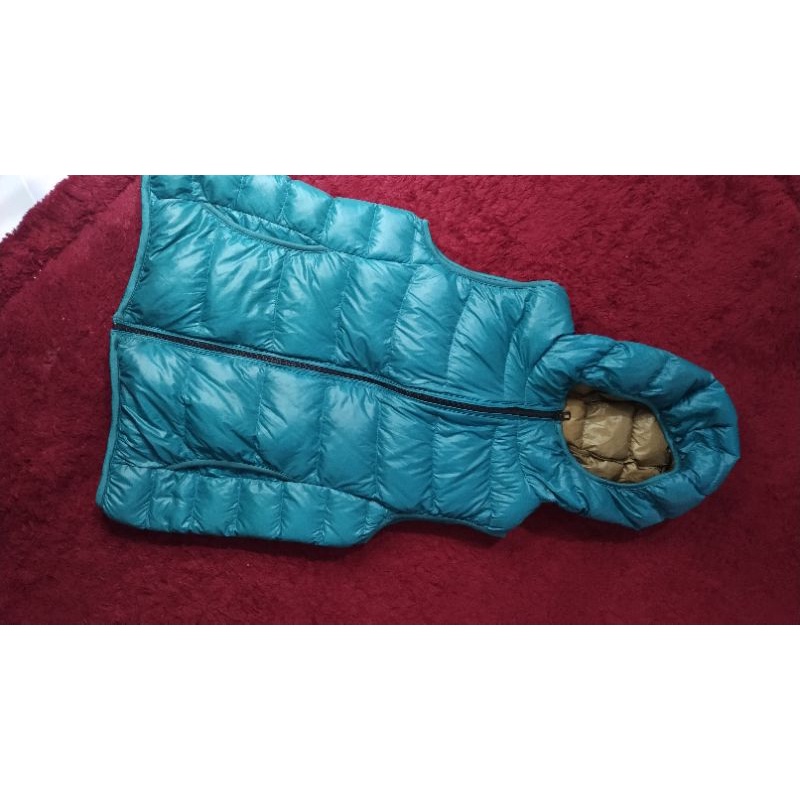 vest bulu angsa uniqlo second