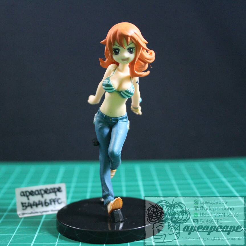 Nami "Cat Burglar" Half Age Character One Piece Action Figure