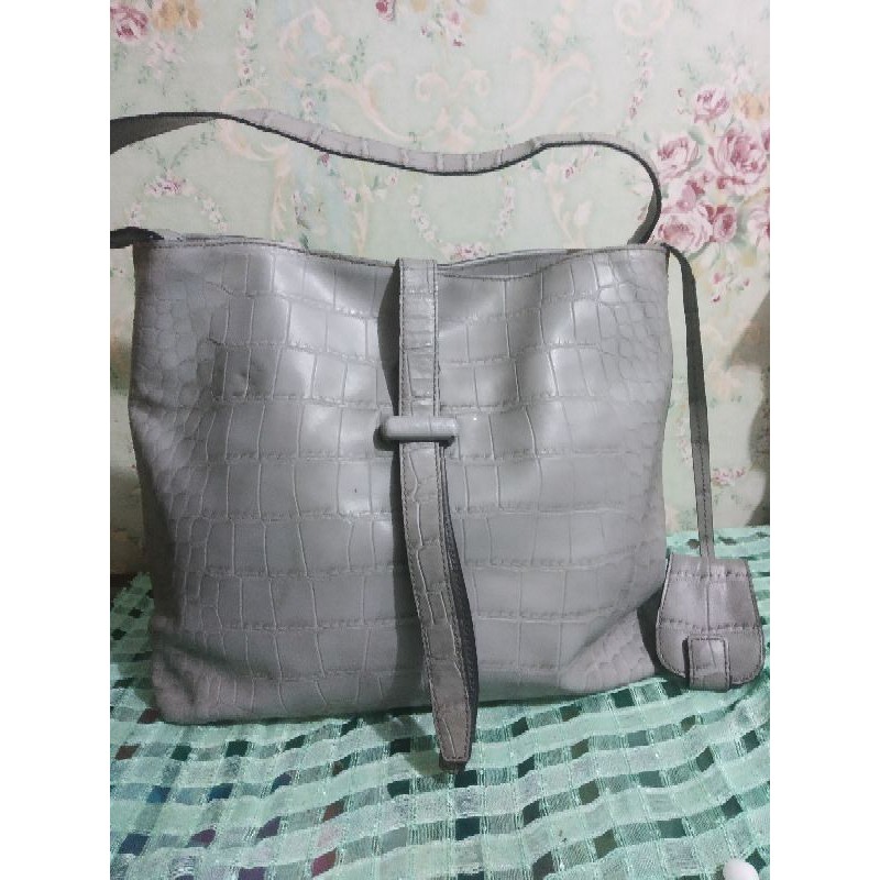preloved shoulder bag olivia el guinea leather croco