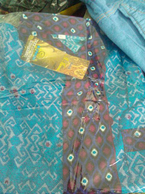 Couple Batik  Wanita/ Batik Sarimbit Seragam/ Couple Keluarga/ Blouse Cewek/ Hem Kemeja