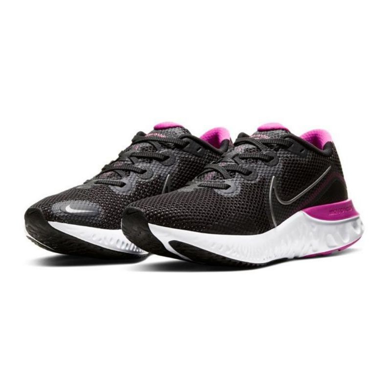 black nike renew