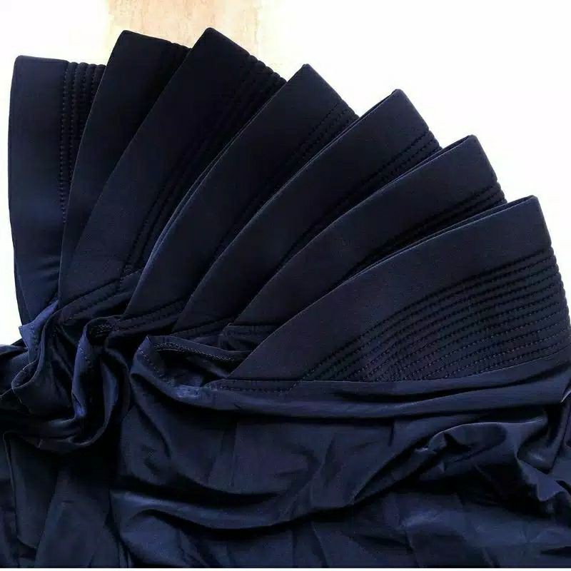 bergo sport pendek  terbaru-Hitam