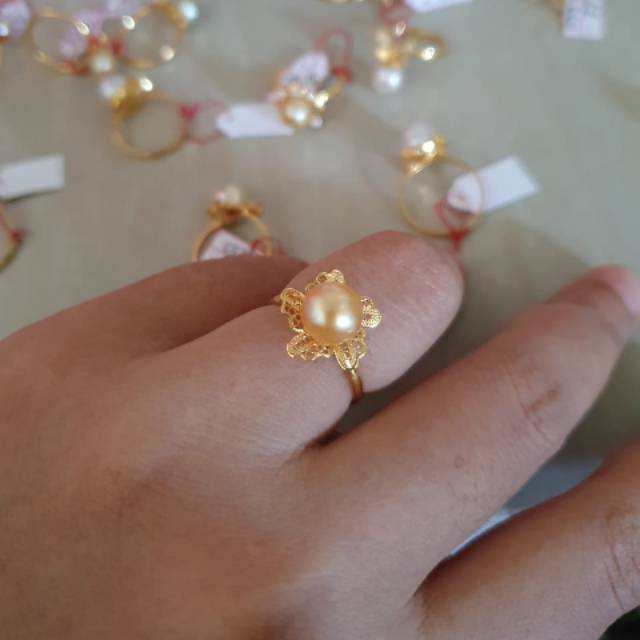 Cincin emas 22 karat mutiara air laut lombok asli bersertifikat