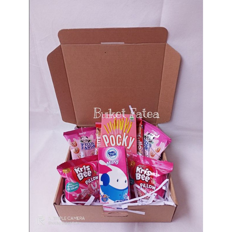 

Hampers snack pink hampers box hadiah hampers