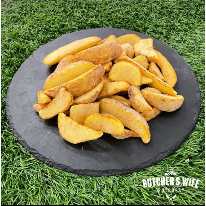 

POTATO WEDGES / KENTANG GORENG / FRENCH FRIES WEDGES @500GRAM FROZEN