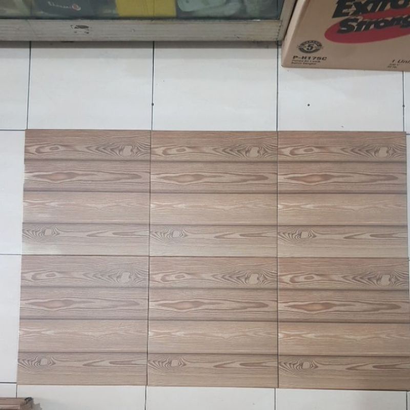 keramik teras mulia parana brown 40x40 kw 1