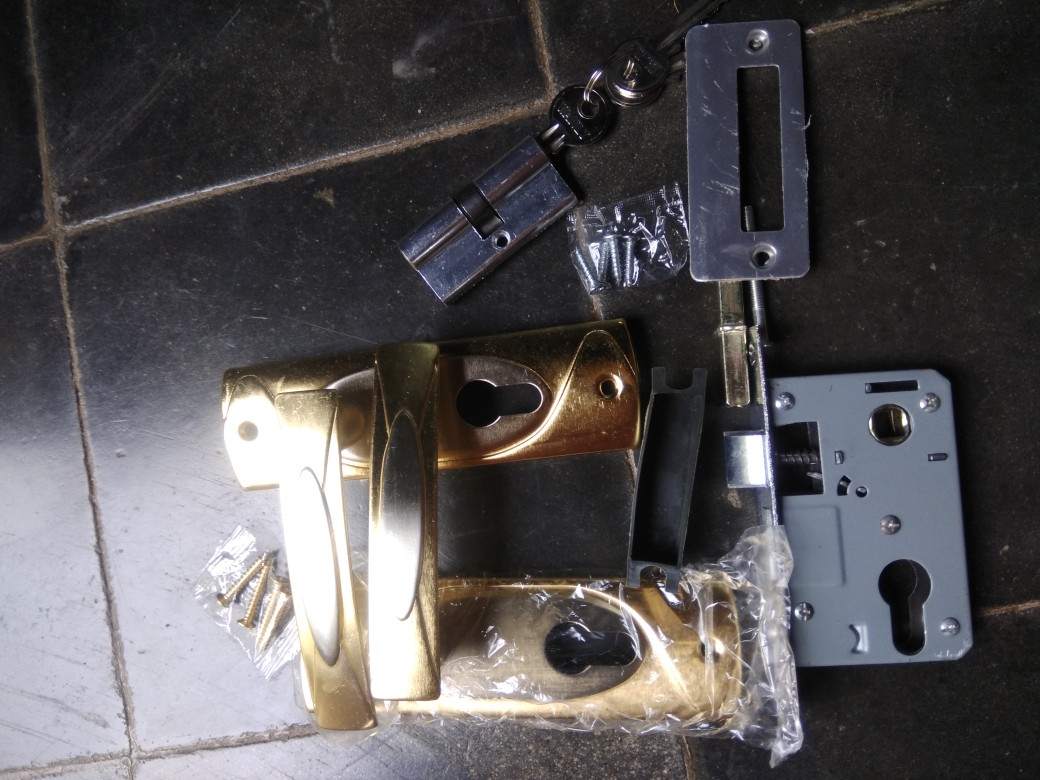 Kunci Pintu Kecil / Handel Pintu Kecil / Handle Pintu Rumah 5002 Cp Gp / 5007 Cp Gp