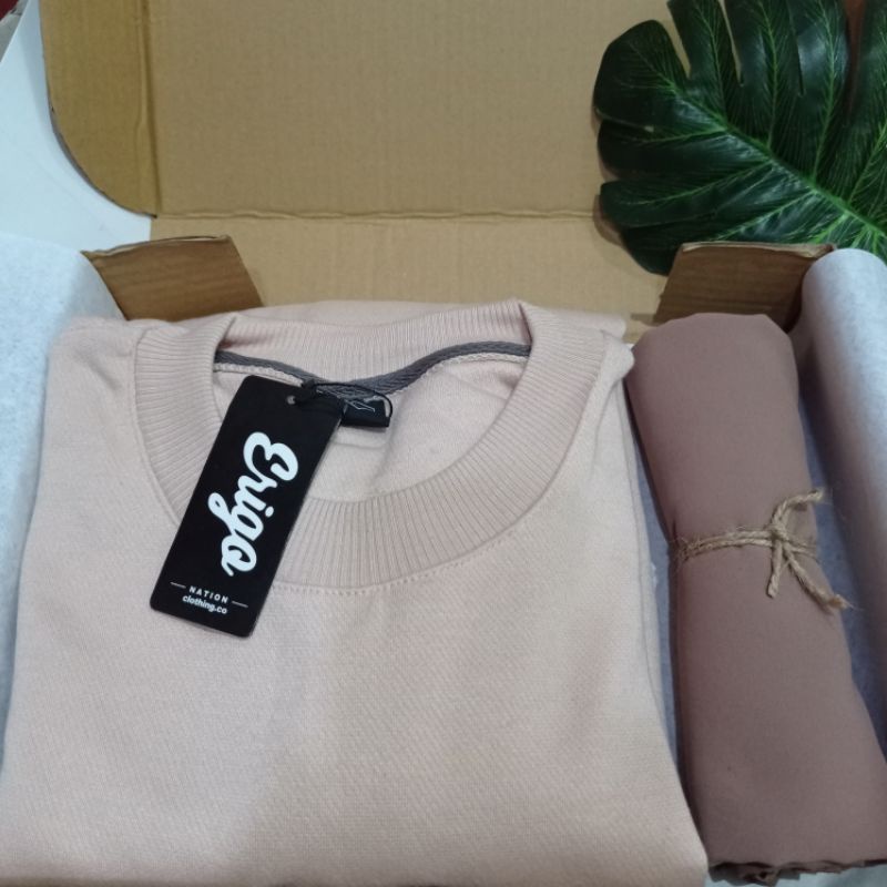 

Kado sweater cewek/ giftbox sweater /kado ulang tahun cewe