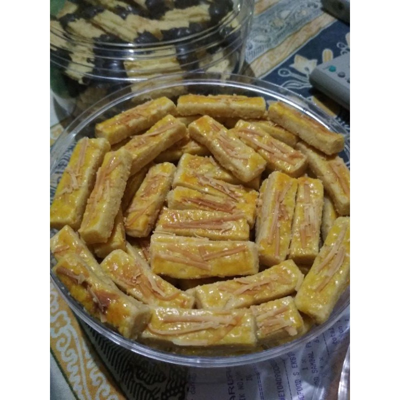 

Kue kering kaastengel