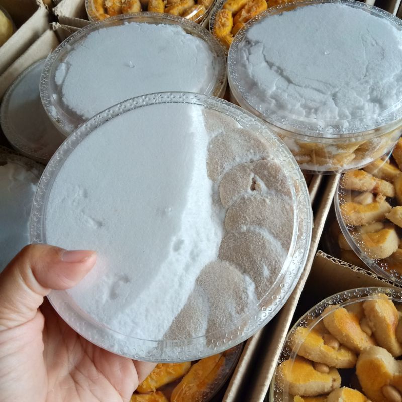 

300 Gram Putri Salju Kue Kering Kue Lebaran