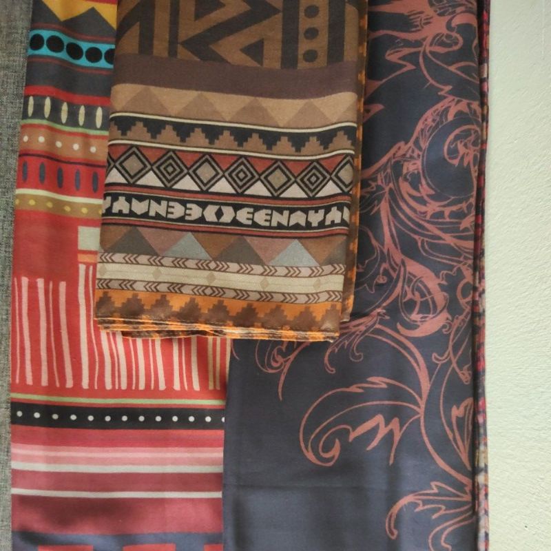 Deenay Kinaya Preloved (4pcs) booked