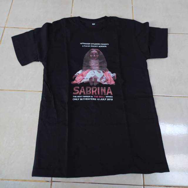 Kaos Original: Film Sabrina - Luna Maya
