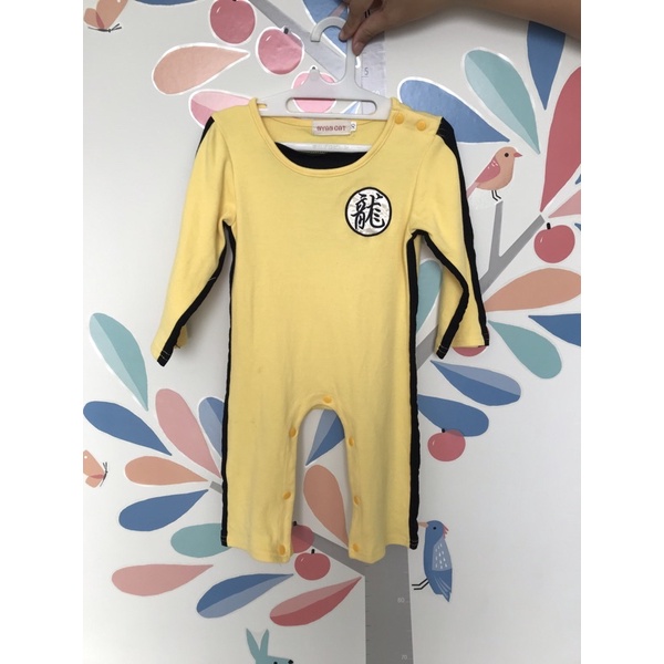 PRELOVED Baju anak Bruce Lee Baby / Kostum baby anak Brucelee / jumper baby anak bruce lee.