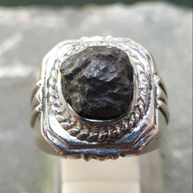 Badar Besi Selonatah