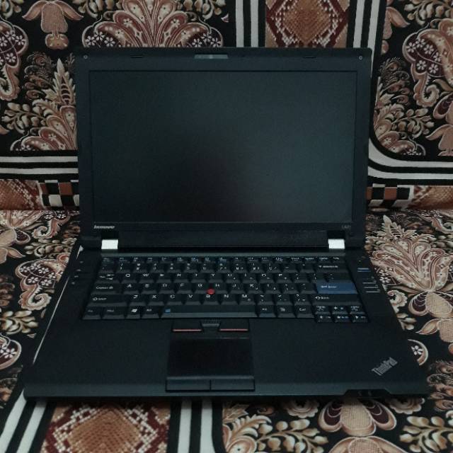 Obral Laptop core i3 Super murah Lenovo thinkpad ram 4gb 250gb camera dvd