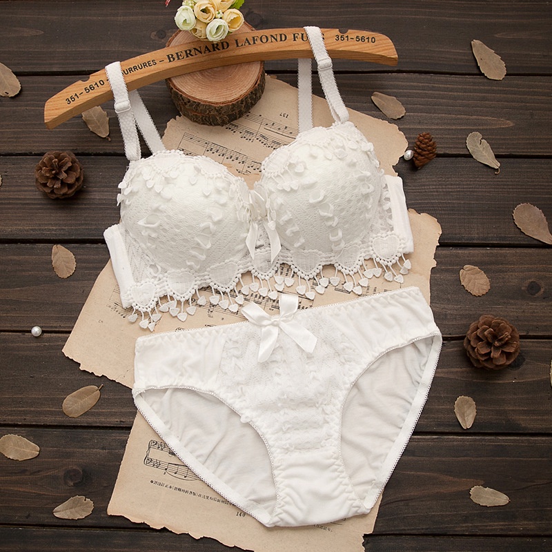 Set Bra dan Celana Dalam Wanita Floral Lace Underwear Set