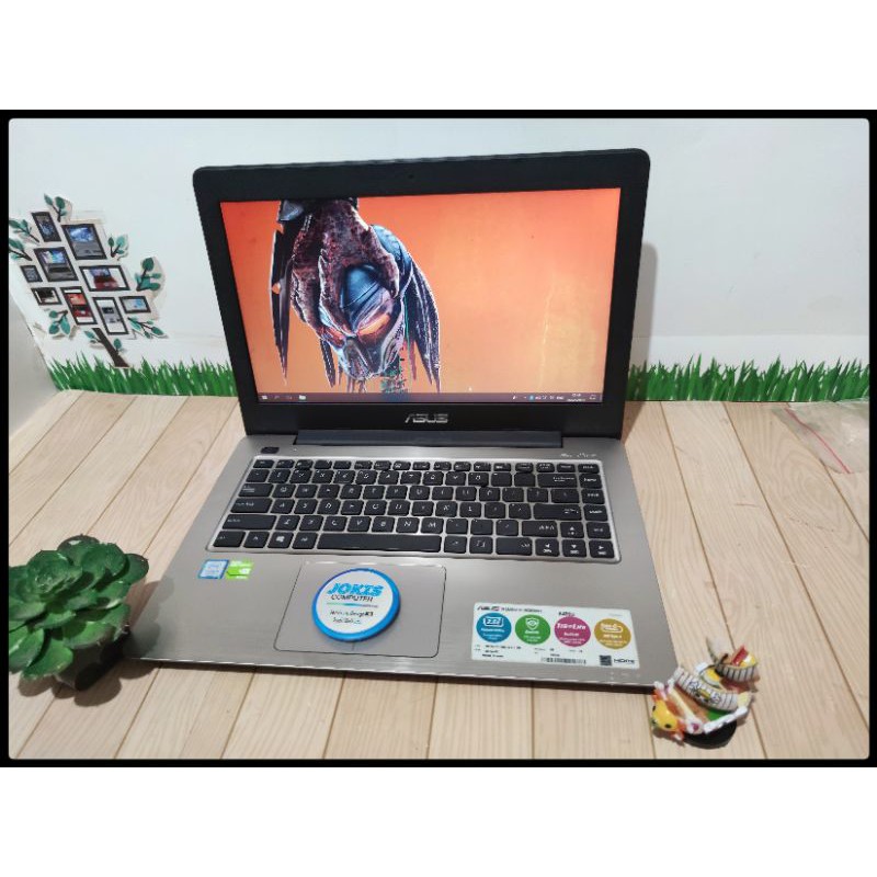 Laptop Asus A456UQK Core i5 Kabylake Nvidia 940MX Gold Like New