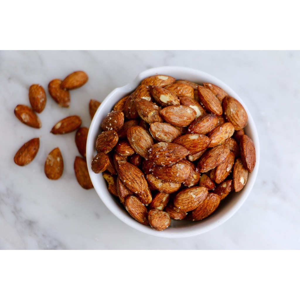 

Roasted Almond Whole with Sea Salt 1kg( Almond Panggang) Ukuran Besar Tanpa Cangkang