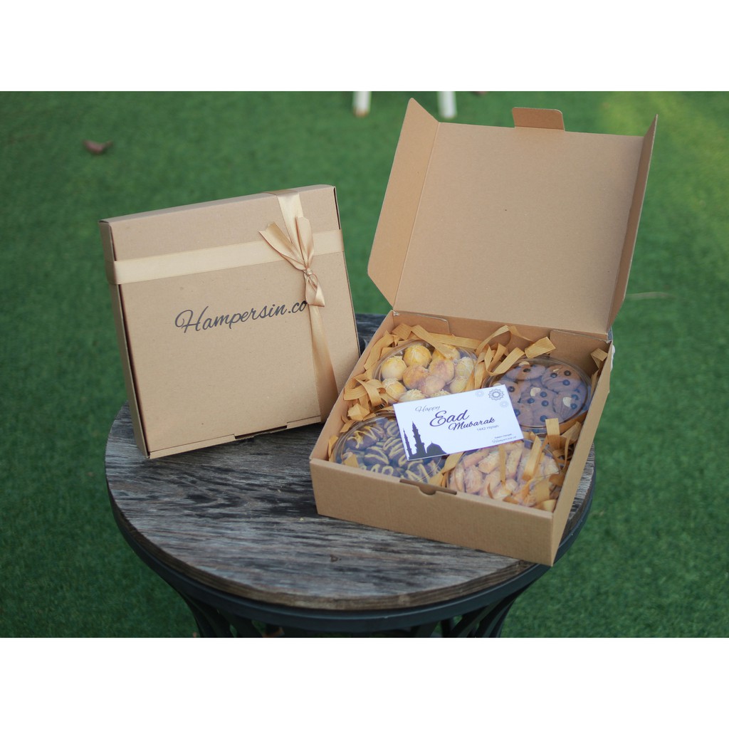

HAMPERS KUE KERING ISI 4 TOPLES 250gr - Hampersin.co