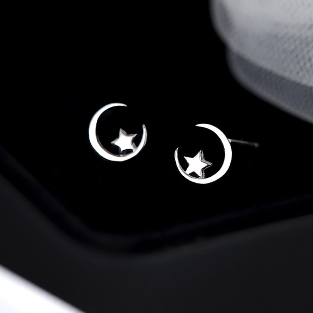 Anting Stud Bentuk Bulan Bintang Mini Warna Silver Bahan Tembaga Untuk Wanita