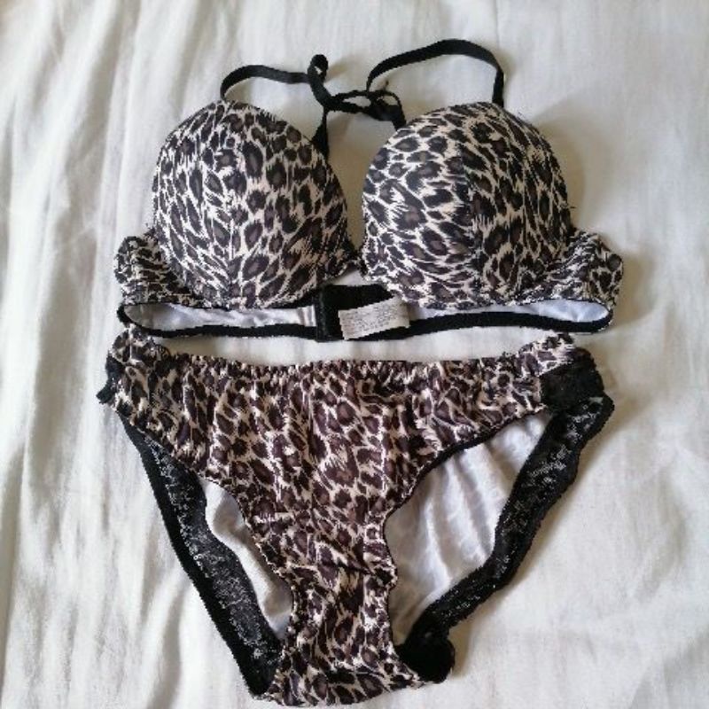 bh wanita merek pierre cardin