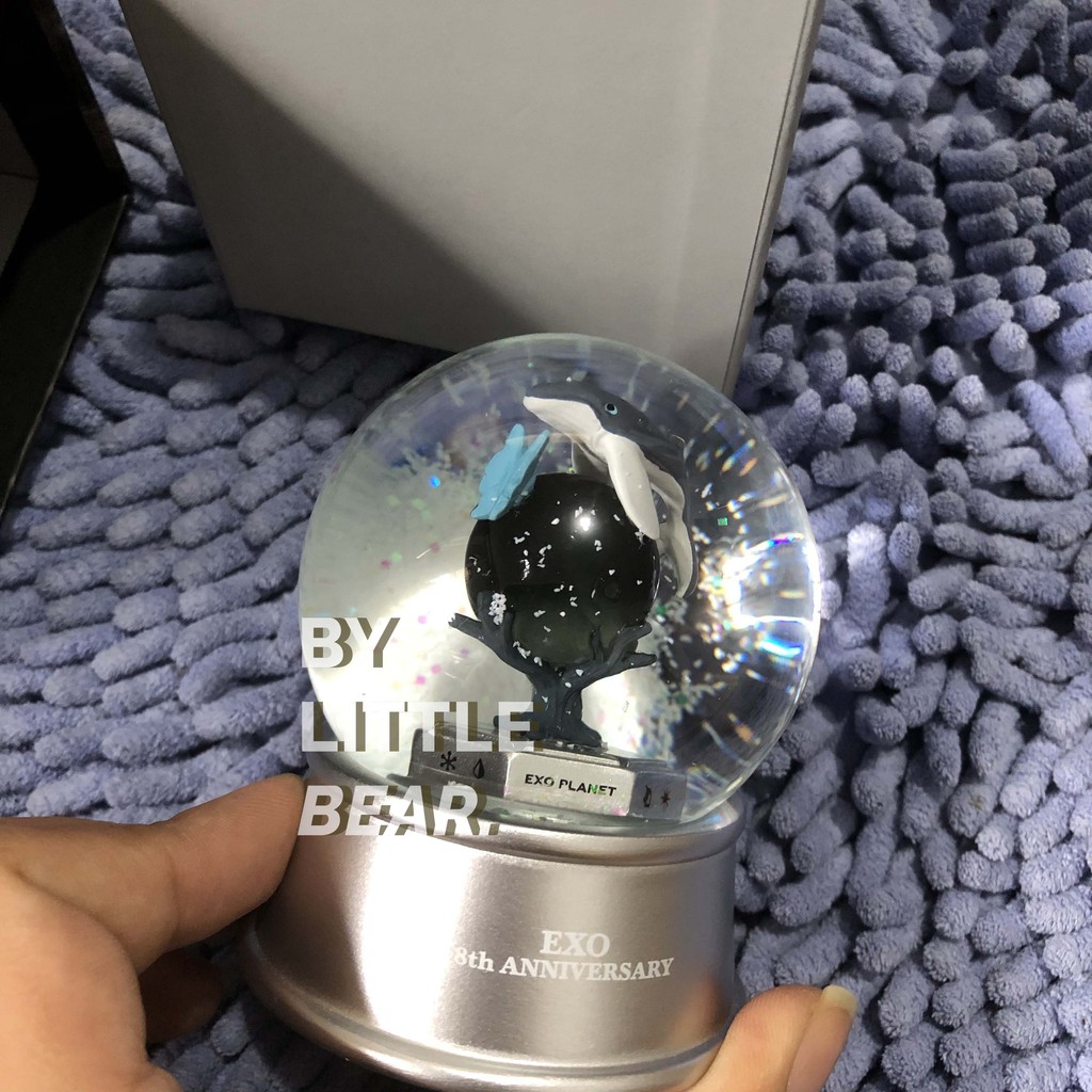 (Sedang di book sampai tgl 18-07) EXO Glitter Ball Snow Globe 8th Anniversary