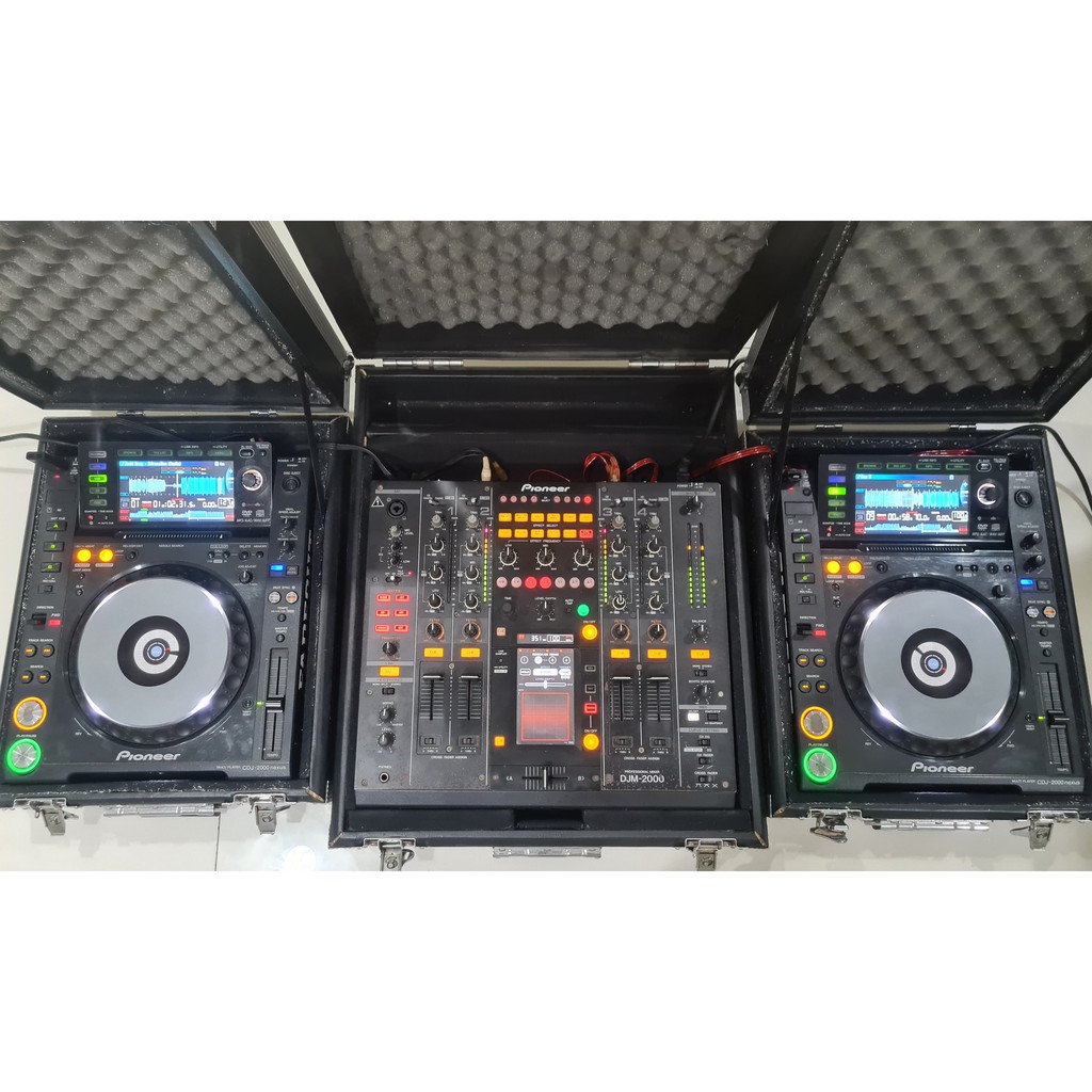 Alat DJ Pioneer CDJ 2000 Nexus x2 (Pair) + DJM 2000 Touchscreen Bonus Hardcase Untuk Set DJ 2000Nxs