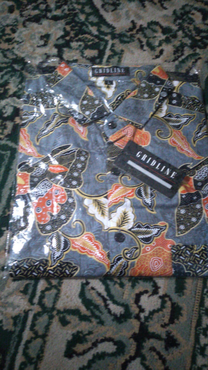 [gridline - R046 Grey] Kemeja Batik Pria Katun Lengan Pendek Regular