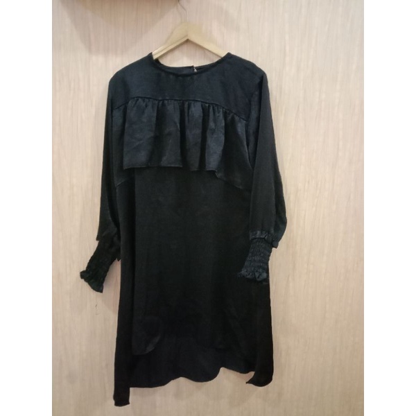 Peloved Tunik hitam Myoutfit