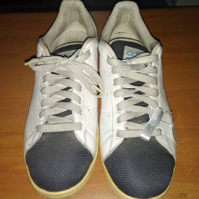 Sepatu pria adidas stan smith second hand original no 42