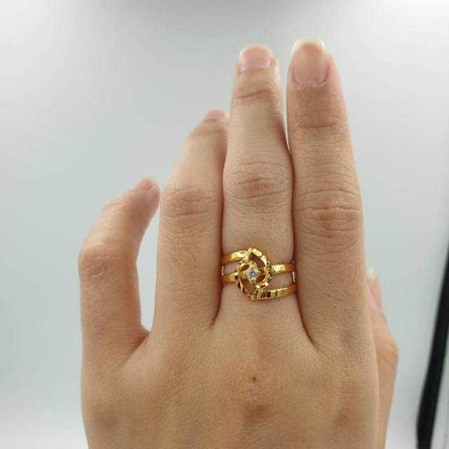 Cincin Emas Asli Kadar 700 Bentuk Daun Balik Uk 10 Shopee Indonesia