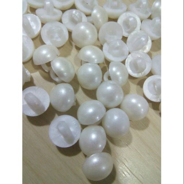 Kancing Baju Jamur Putih Susu - Kancing Mutiara 11mm - Putih - Putih