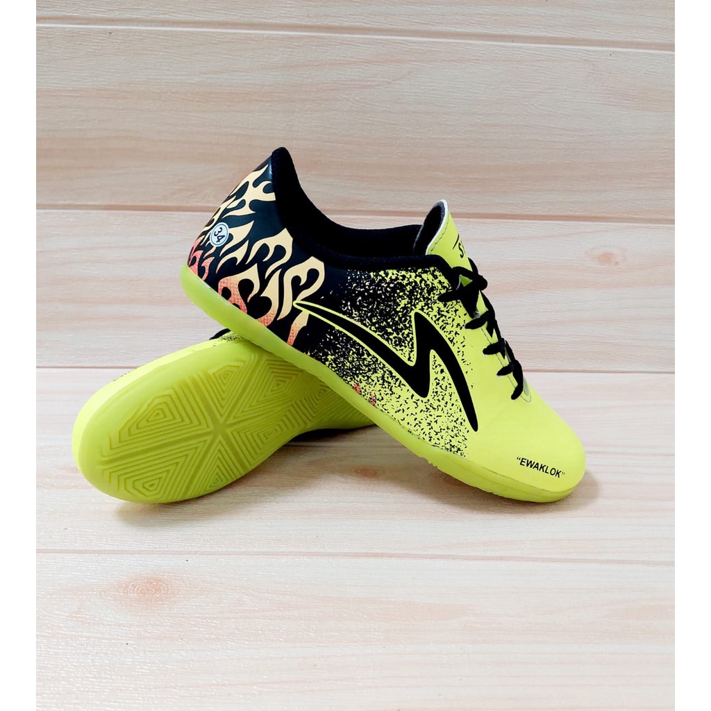 SEPATU FUTSAL JUNIOR ,ANAK TANGGUNG ,SPCS 33-37 PREMIUM